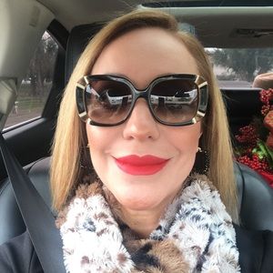 Meet your Posher, Yvonne